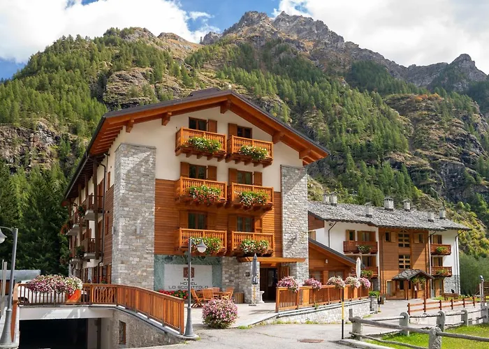 Lo Scoiattolo Hotel Gressoney-La-Trinite photo