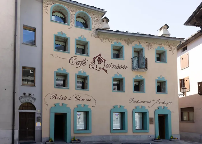 Cafe Quinson Relais De Charme Hotel Morgex photo