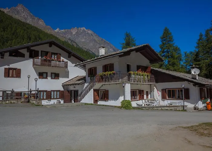 Hotel Camping Grivola Valsavarenche photo