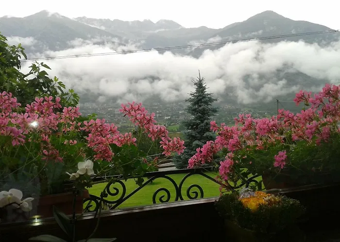 Le Clocher Du Mont Blanc Brissogne photo